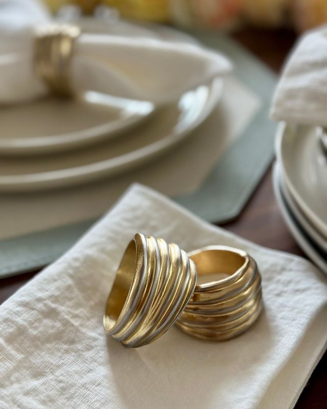 Swirl Napkin Ring