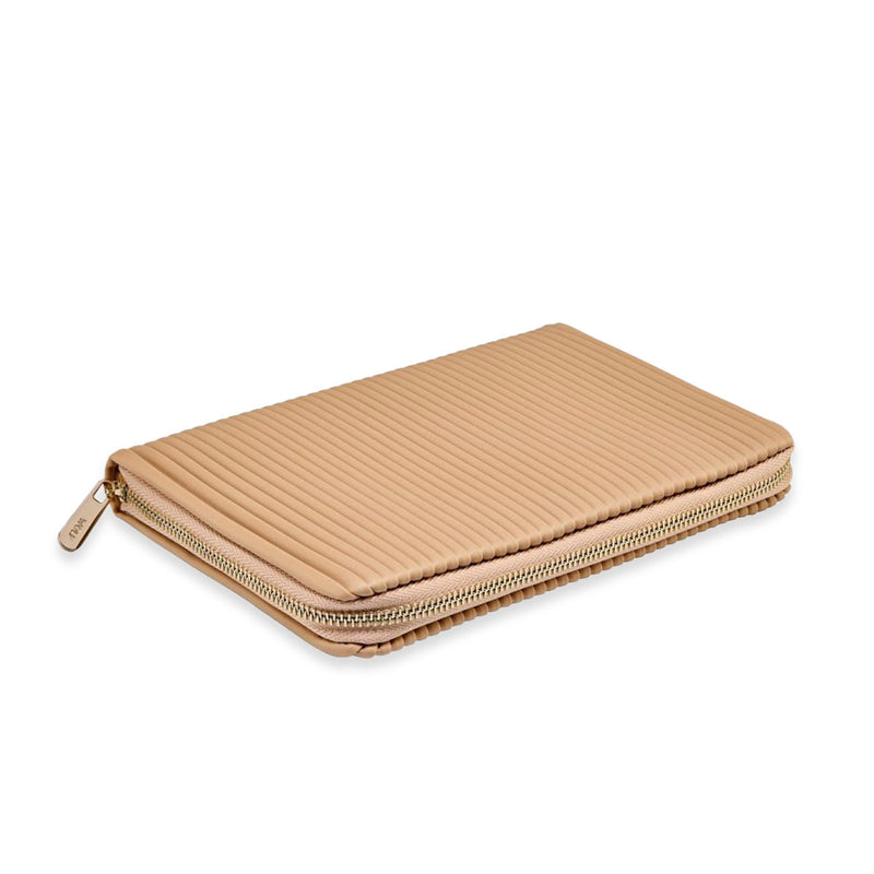 Wolf Bella Jewelry Portfolio in Mocha