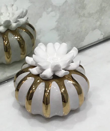 Gold And White Ruffled Diffuser, "Iris And Rose" Scent