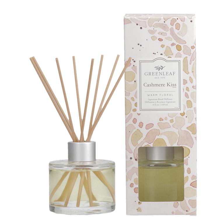 Cashmere Kiss Signature Reed Diffuser